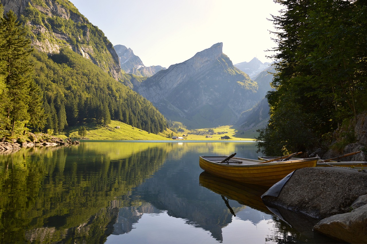 Exploring the Alpine Lakes of the Sierra Nevada